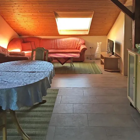 Lägenhet Attic Apartment Near Limburg Castle, Cleaning Included *