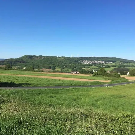 Attic Apartment Near Limburg Castle, Cleaning Included * Ellar
